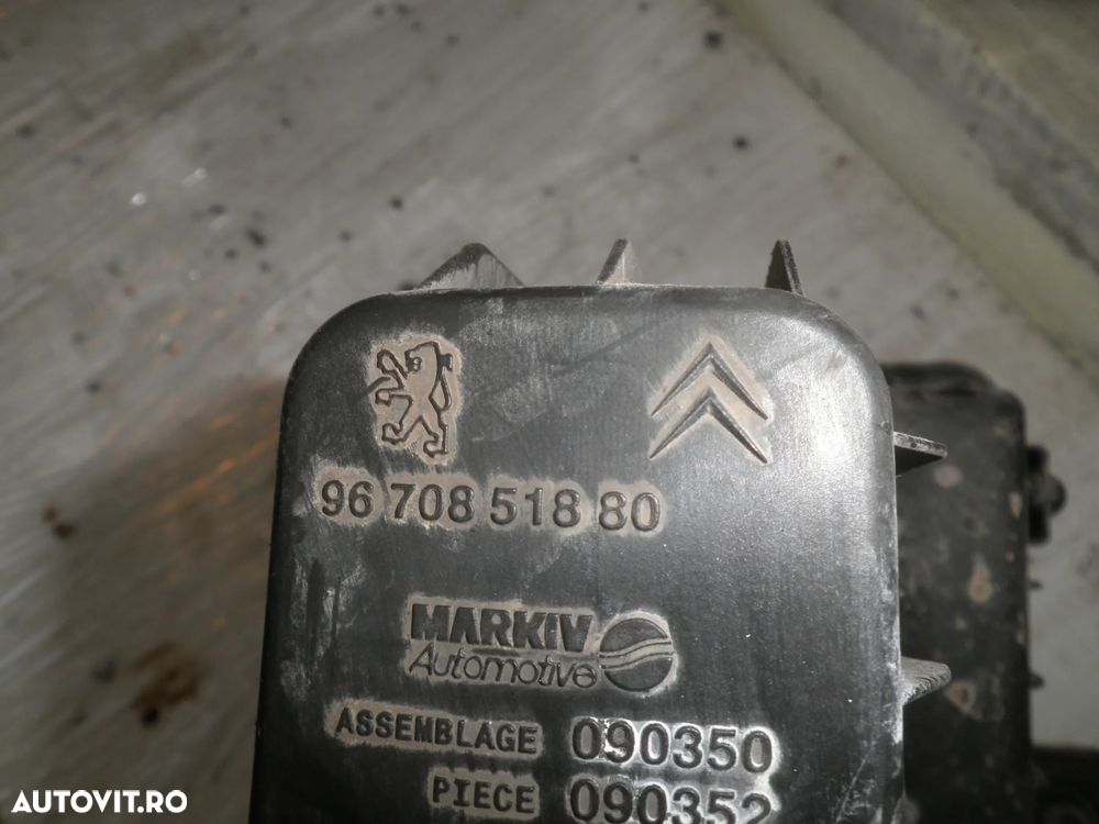 Carcasa filtru aer Citroen C3, Peugeot 2008, 208, 1.2 Benzina 9670851880 - 3