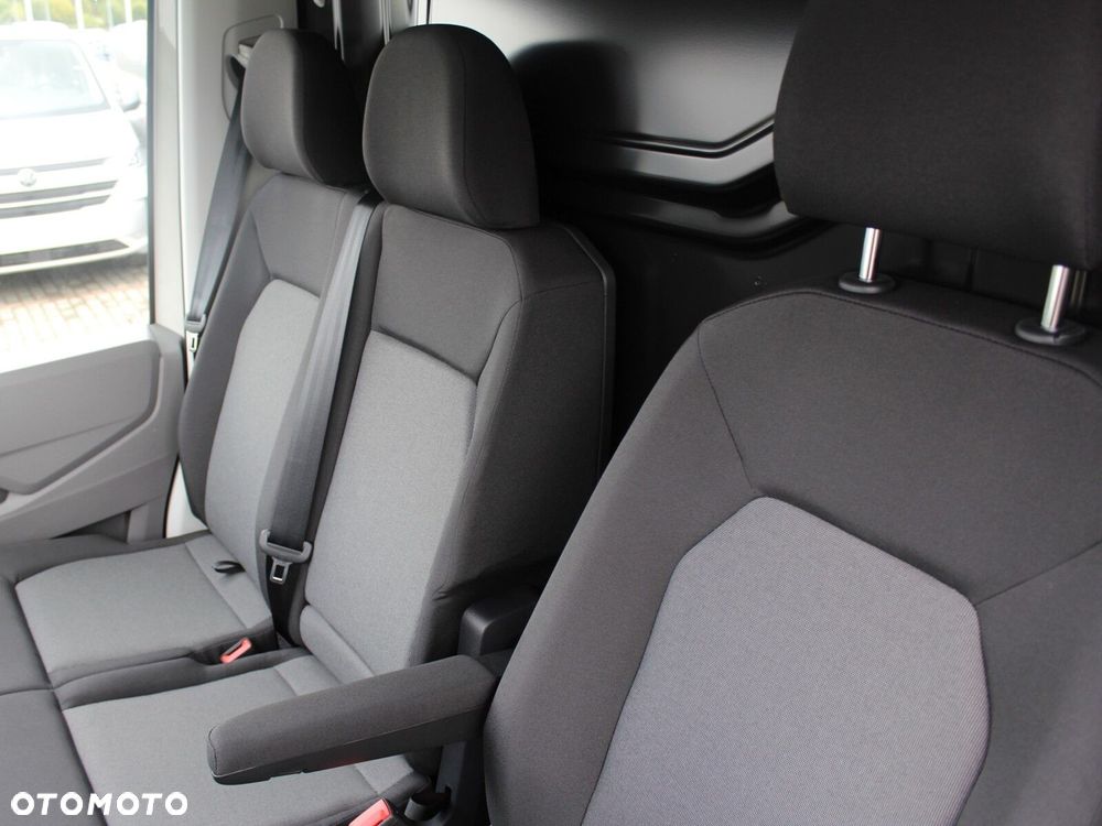 Volkswagen Crafter 2.0 TDI Manual - 13