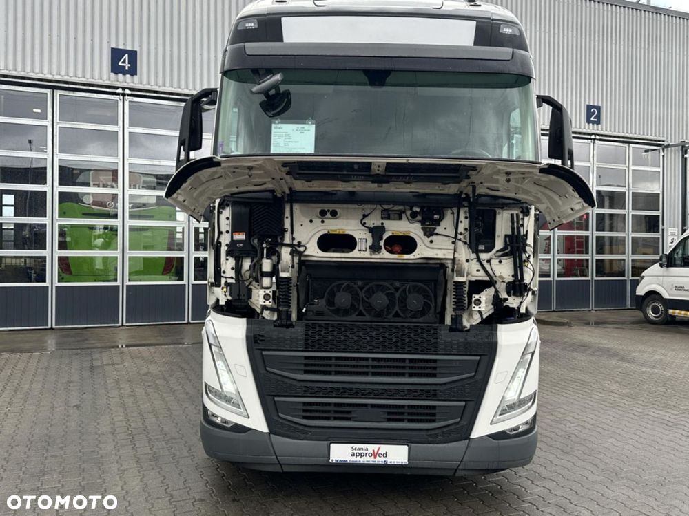Volvo FH 4X2 460 Globetrotter XL - 10