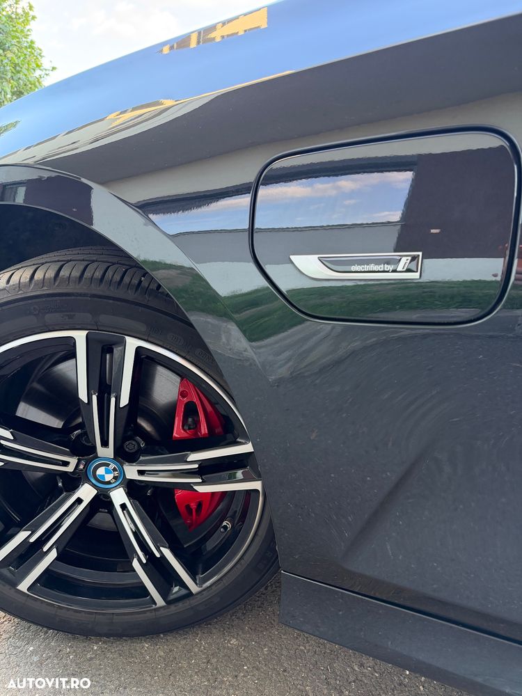BMW 3 Series 2023 — imagine 8