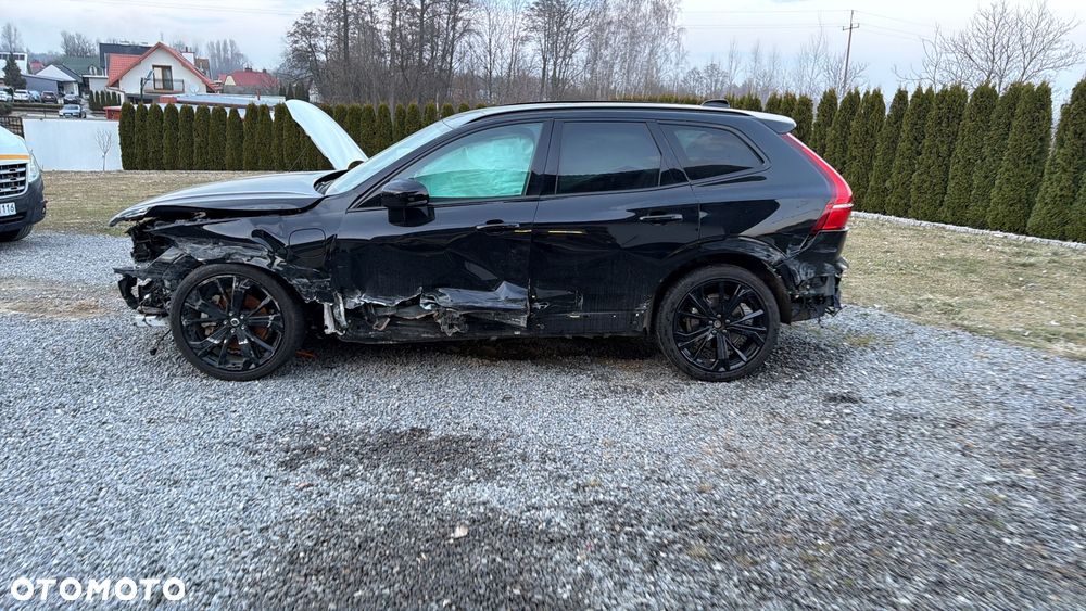 Volvo XC 60 T5 AWD R-Design - 1