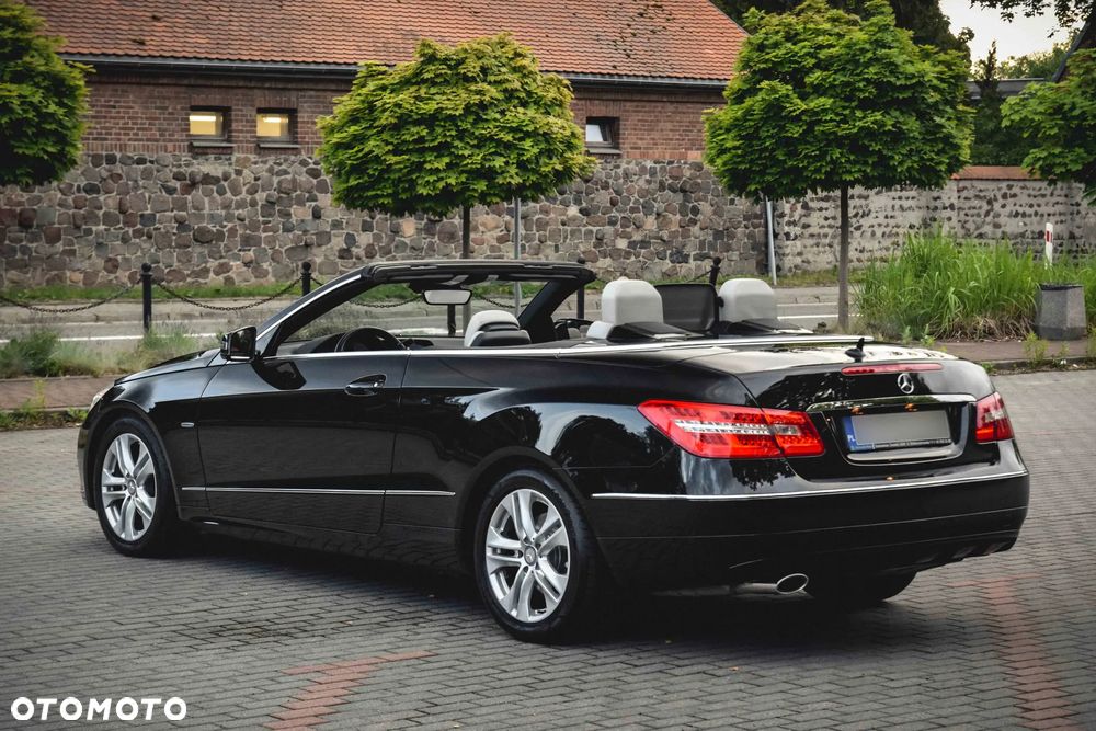 Mercedes-Benz Klasa E - 16