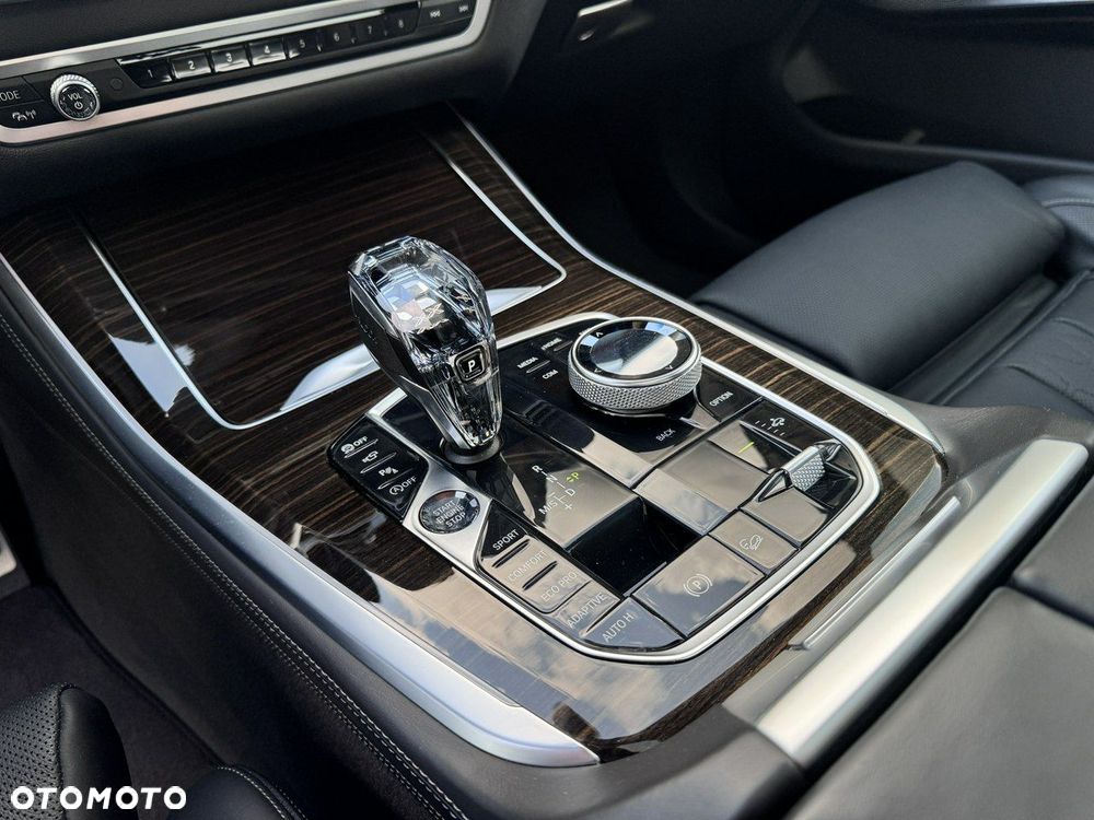 BMW X5 xDrive40i sport - 28