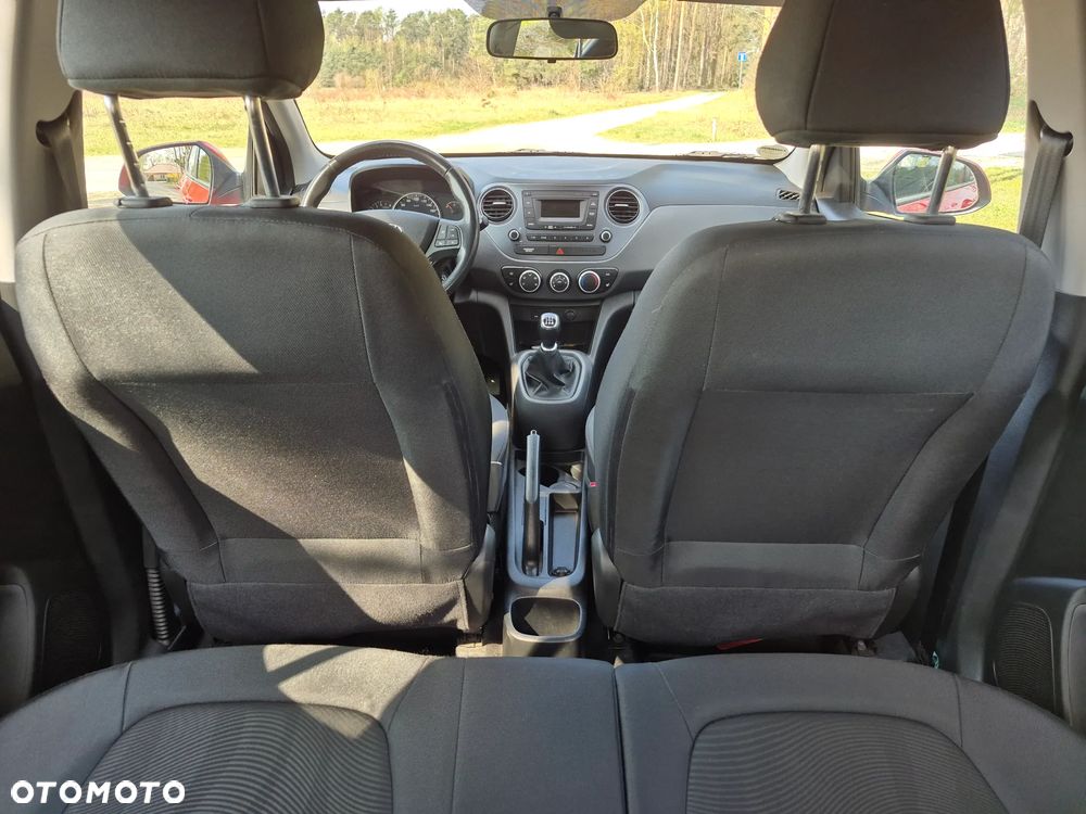 Hyundai i10 1.2 Fifa World Cup Edition - 24