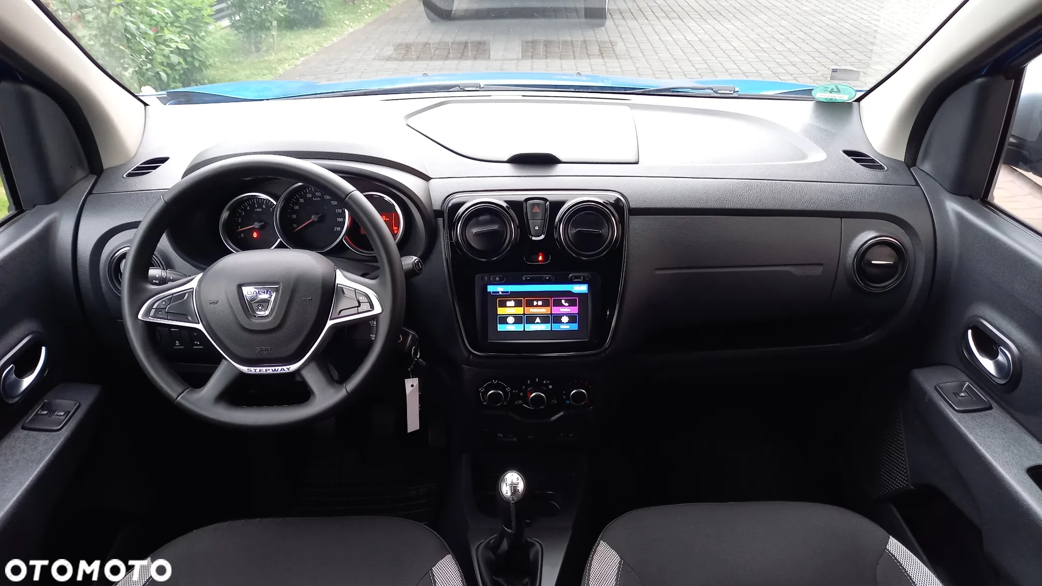 Dacia Lodgy 1.6 SCe Stepway S&S - 8