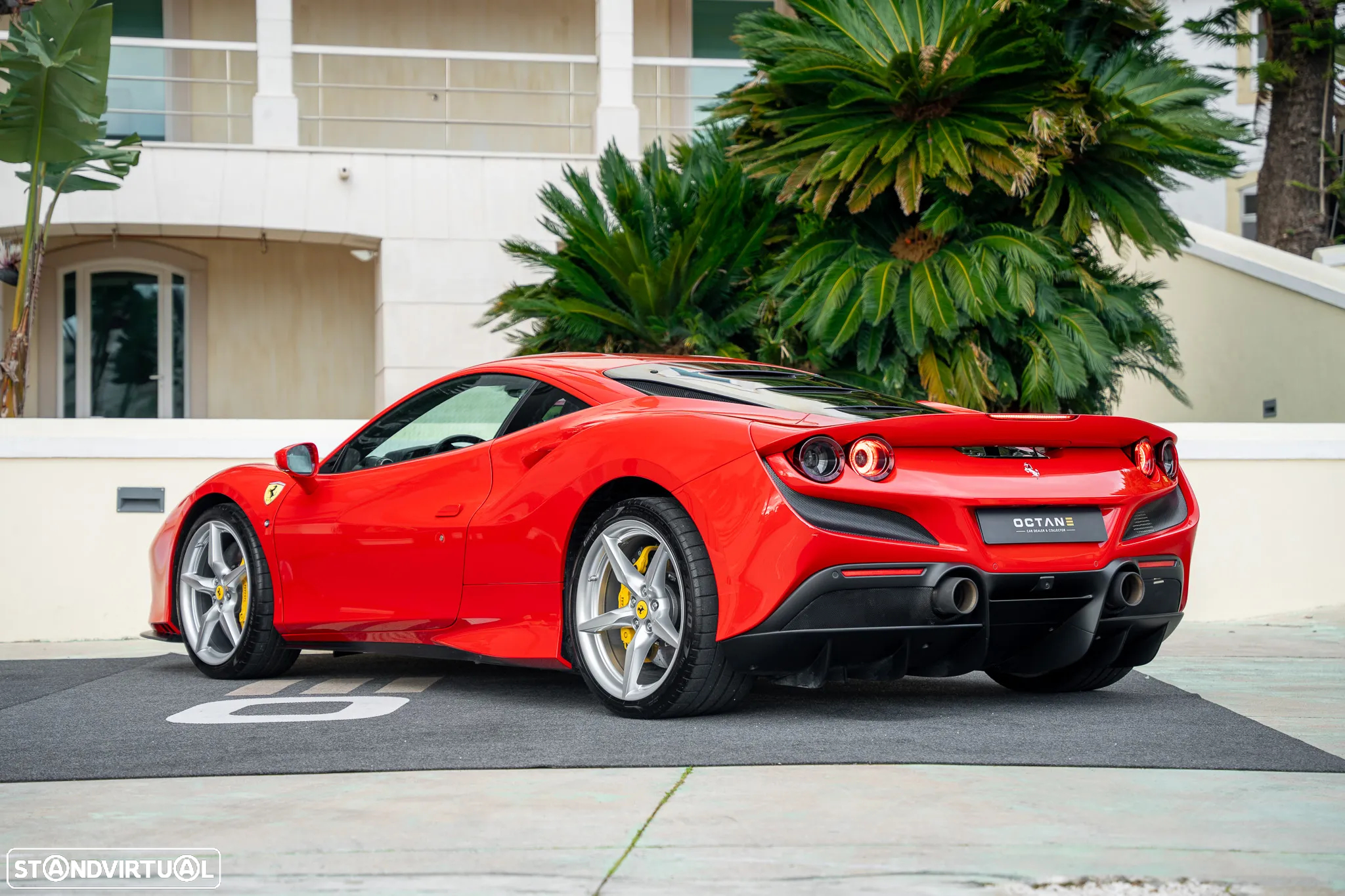 Ferrari F8 Tributo Standard - 4
