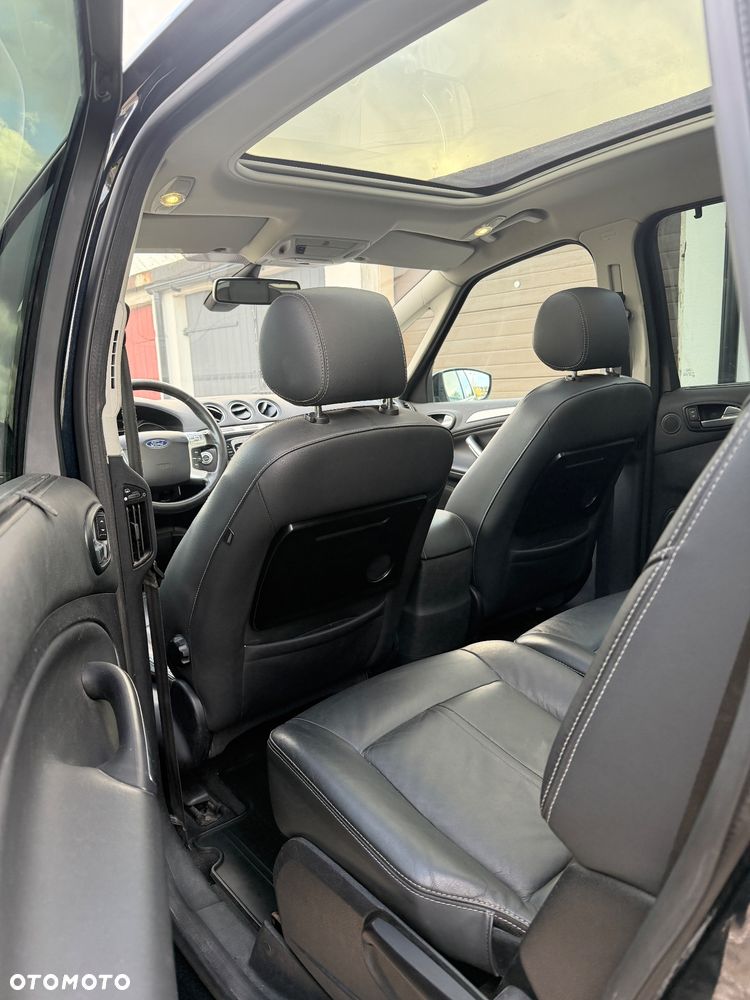 Ford S-Max - 10