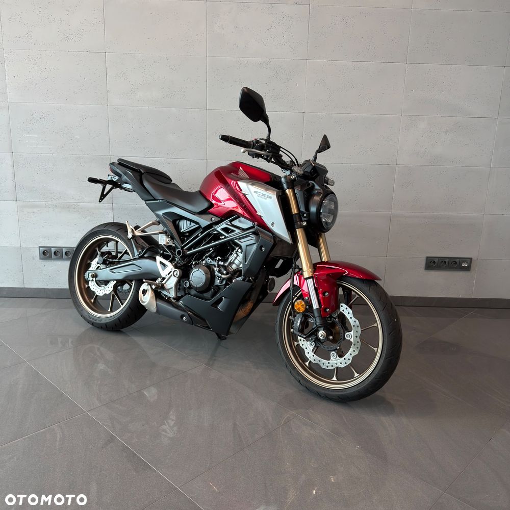 Honda CB - 1