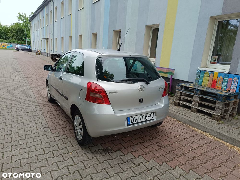 Toyota Yaris 1.0 Terra Start - 9