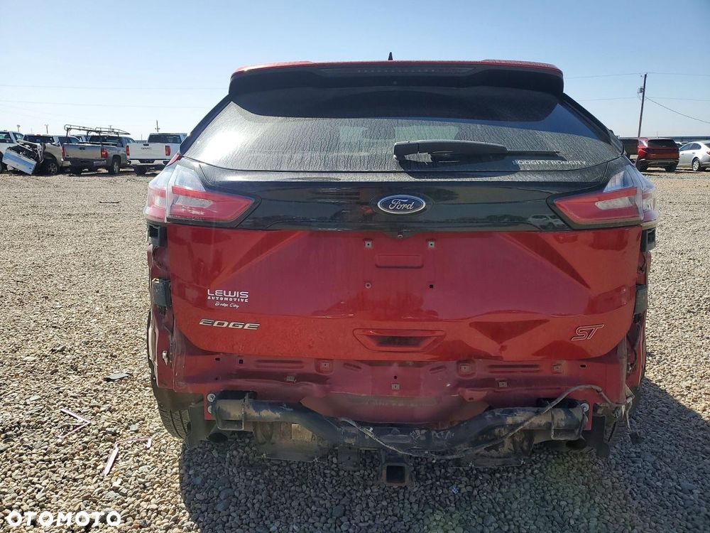 Ford Edge - 10