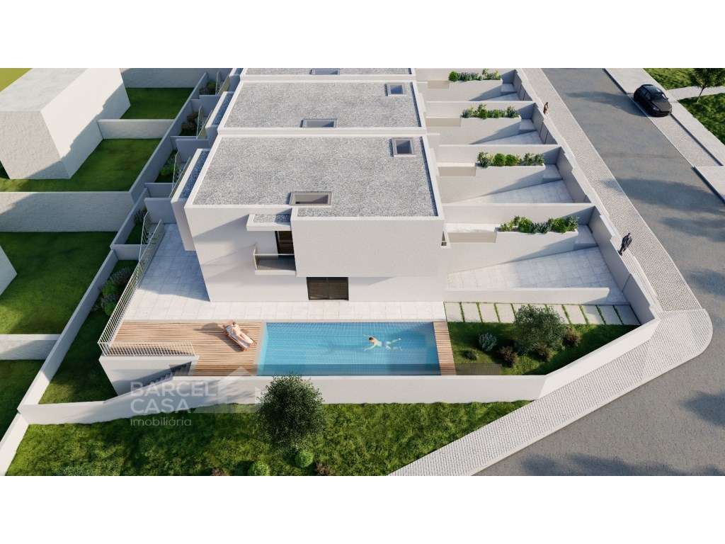 Moradia T3 de gaveto em construção em Rio Covo (Santa Eulália) - Ba... - Grande imagem: 4/6