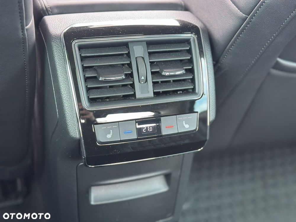 Skoda Superb 2.0 TSI 4x4 L&K DSG - 32