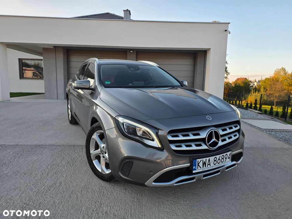 Mercedes-Benz GLA 200 7G-DCT Urban - 2