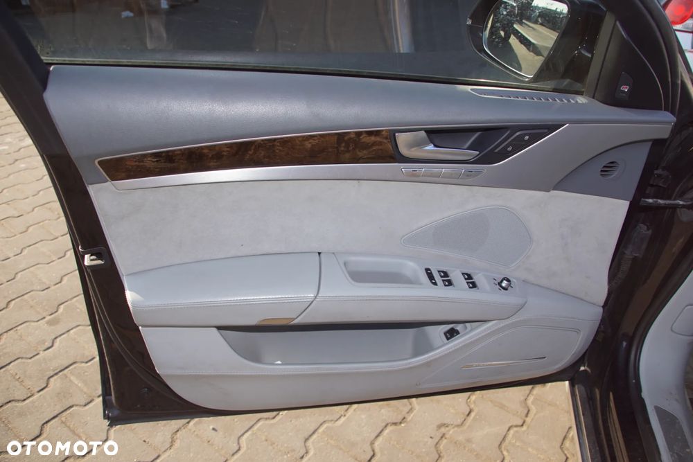 Auto na części tel 692106889 Audi A8 D4 4.2 tdi CDSB CDS skrzynia MXX kod lakieru lz9y wersja nie long drzwi ćwiartka szyba deska konsola lusterko zamek komputer zderzak czujnik fotele - 15