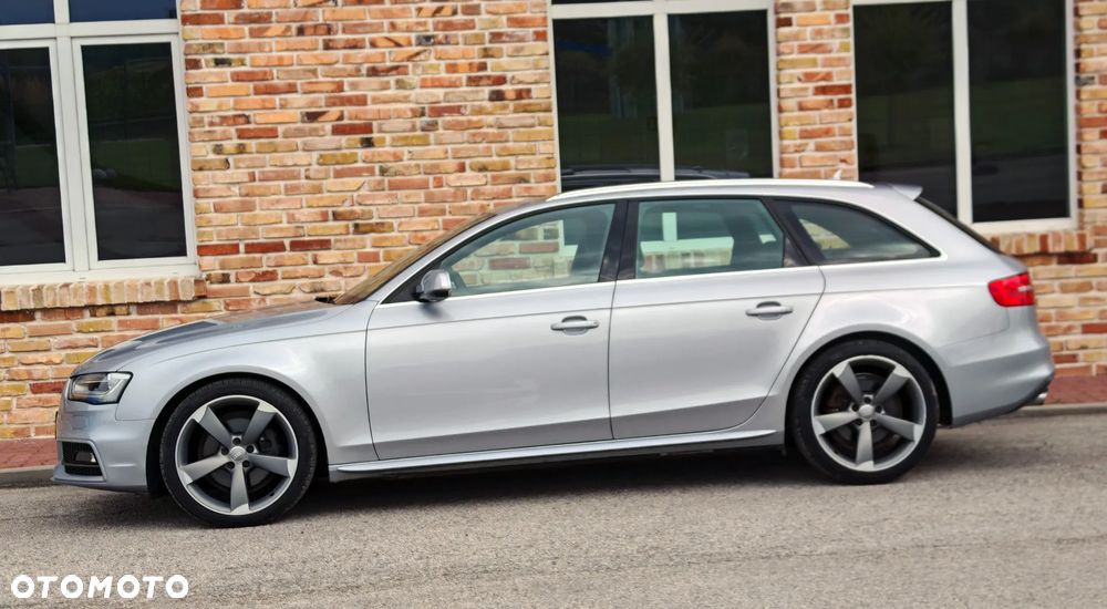 Audi A4 Avant 2.0 TDI DPF S line Sportpaket - 4
