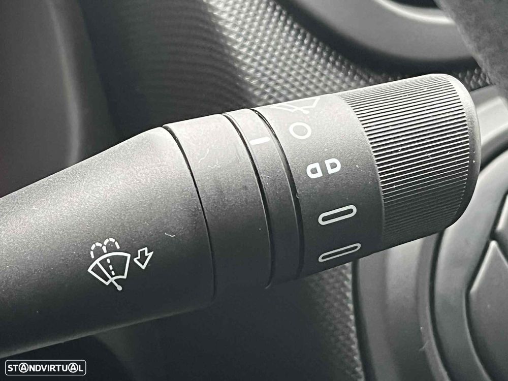 Fiat Fiorino 1.3 M-Jet SX - 11