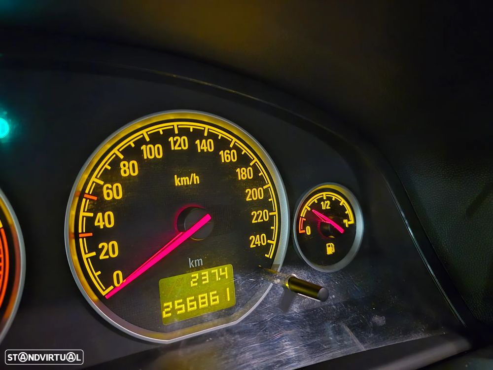 Opel Vectra 1.9 CDTi Elegance - 15