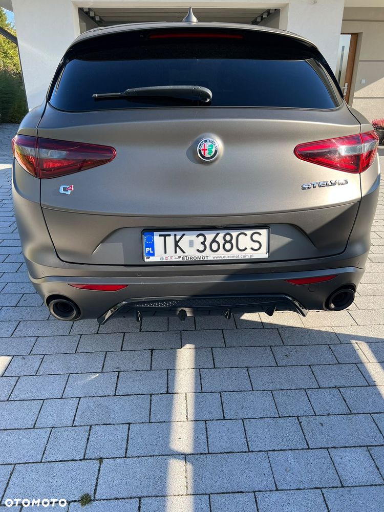 Alfa Romeo Stelvio - 3