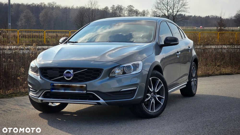 Volvo S60 - 1