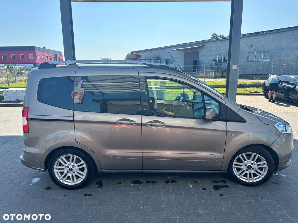 Ford Tourneo Courier 1.0 EcoBoost Titanium - 10