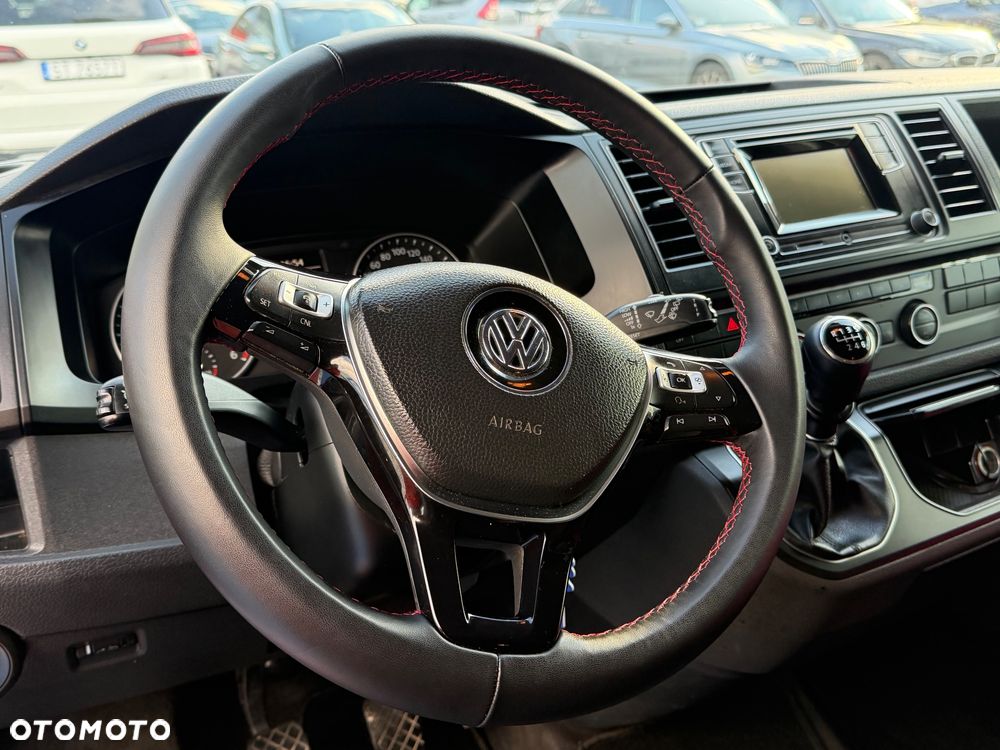Volkswagen Multivan 2.0 TDI L1 Highline - 12