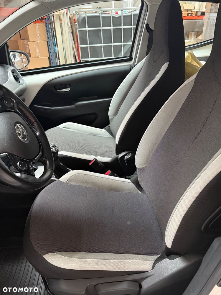 Toyota Aygo 1.0 VVT-i Sprint EU6 - 13