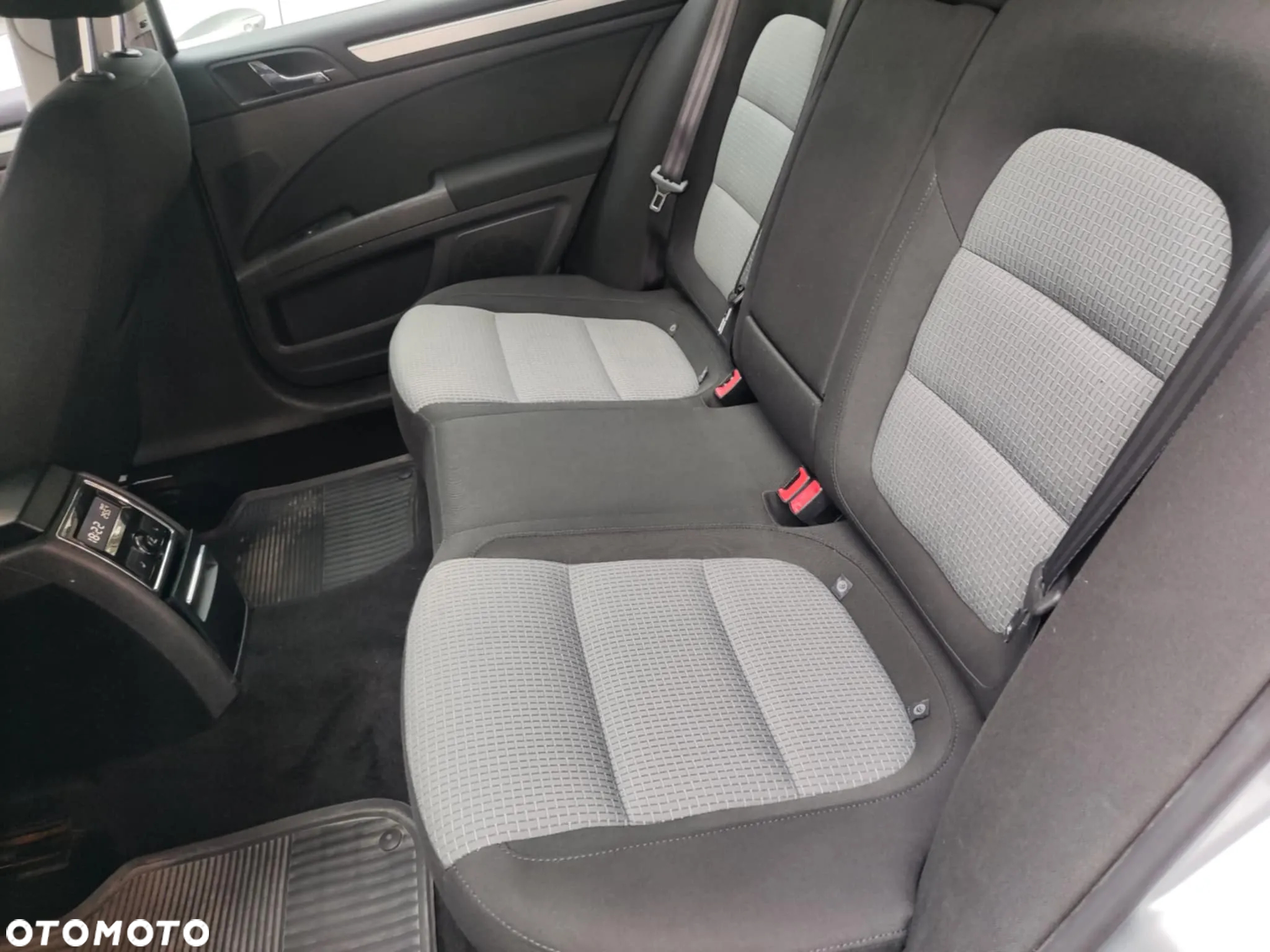 Skoda Superb 1.8 TSI Comfort - 12