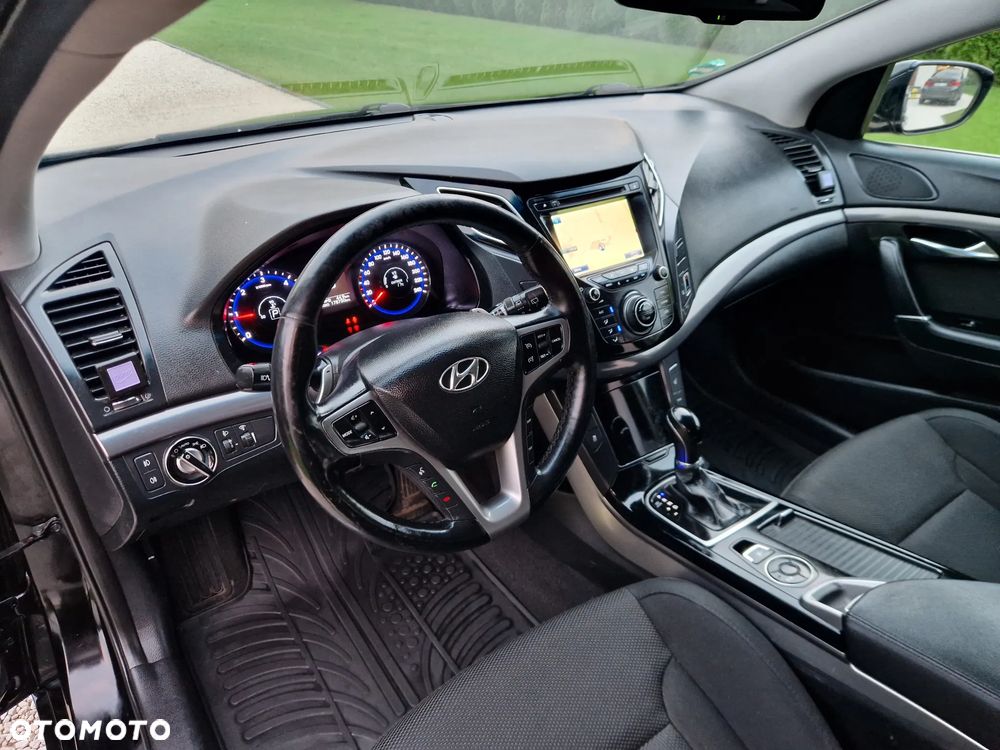 Hyundai i40 i40cw 1.7 CRDi Automatik Fifa World Cup Edition - 34