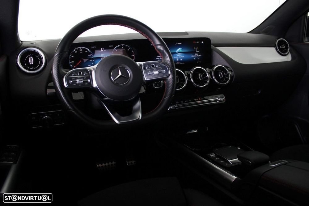 Mercedes-Benz GLA 180 d AMG Line - 18