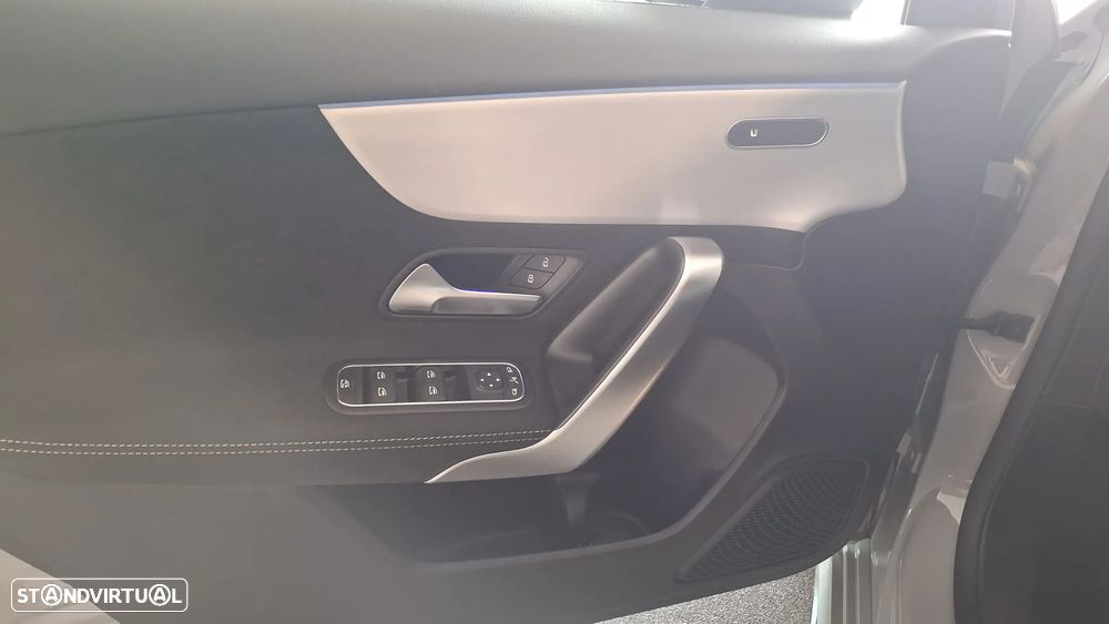 Mercedes-Benz A 180 d - 11