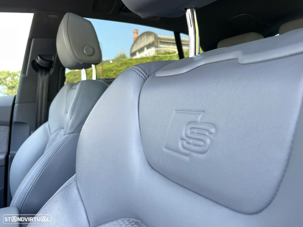 Audi SQ8 4.0 TDI quattro Tiptronic - 14