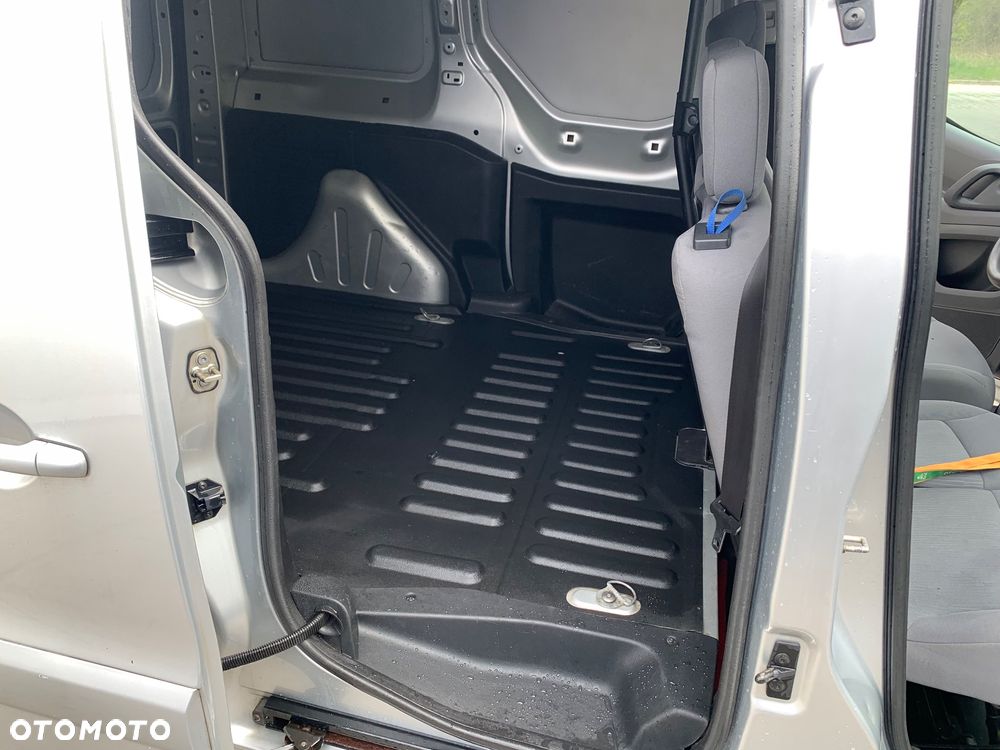 Peugeot Partner - 13
