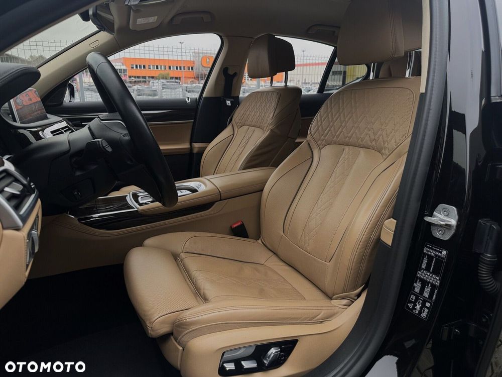 BMW Seria 7 740d xDrive - 6