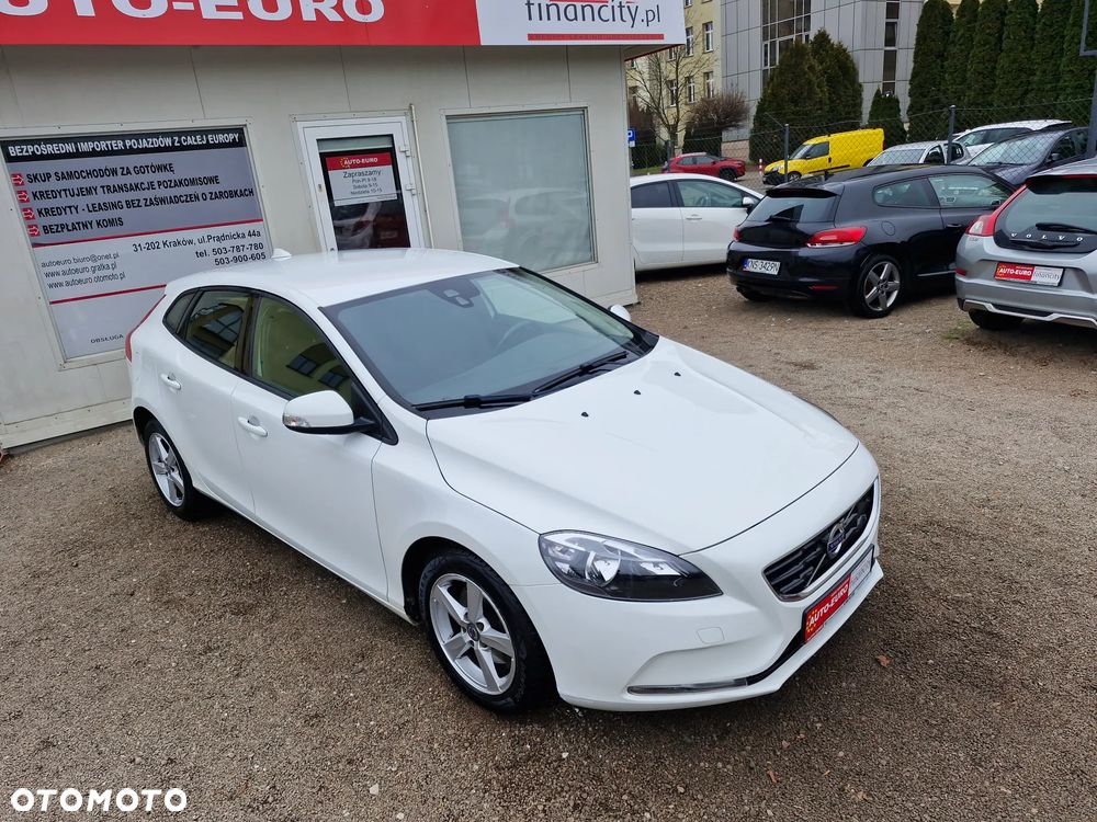 Volvo V40 T2 - 9