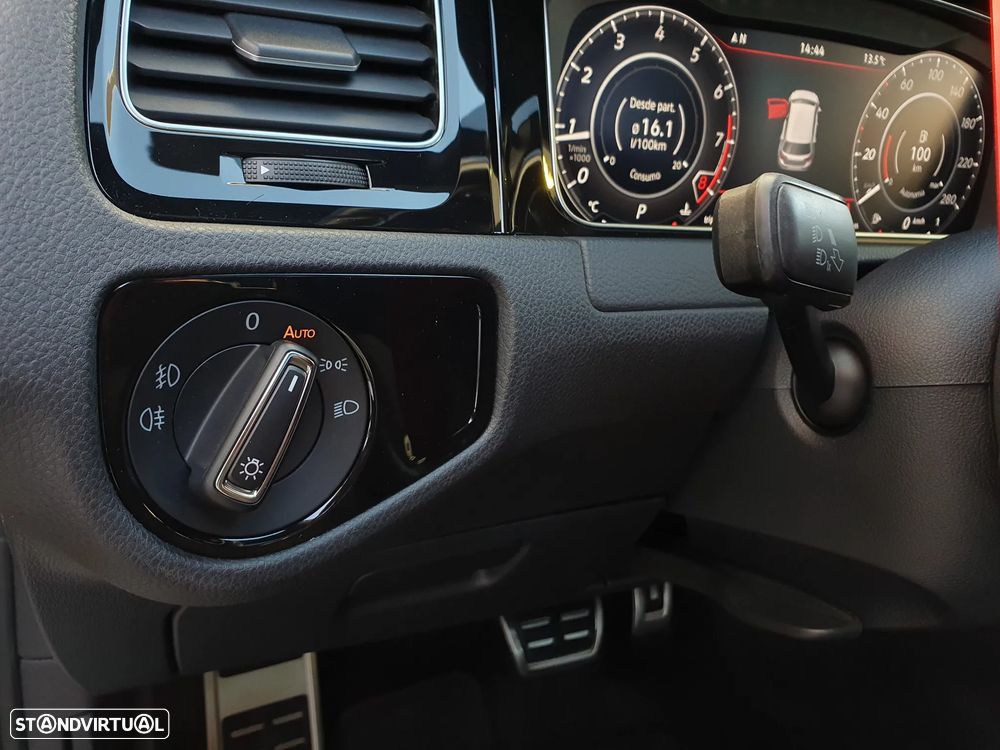 VW Golf GTI 2.0 TSI OPF DSG Performance - 9