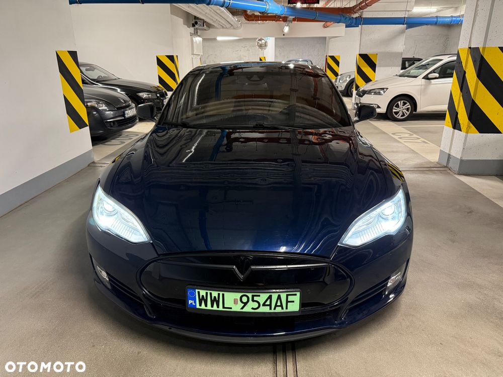 Tesla Model S Performance - 2