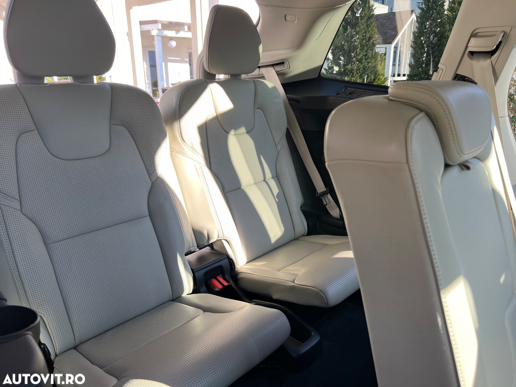 Volvo XC 90 - 23