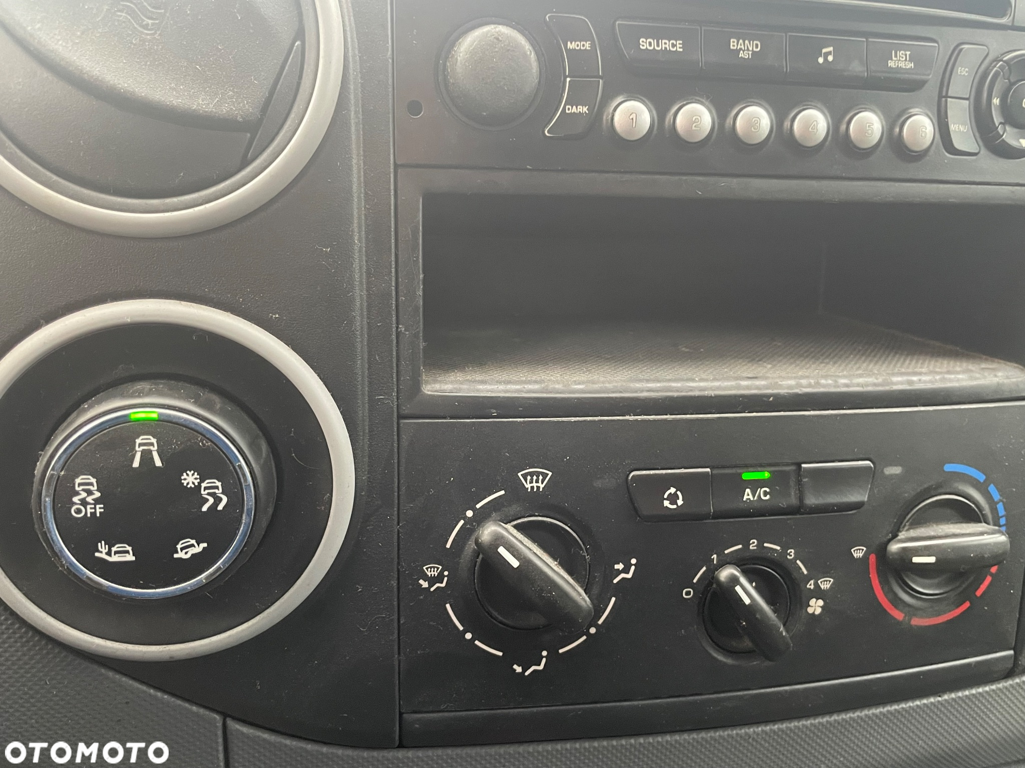 Peugeot Partner - 10