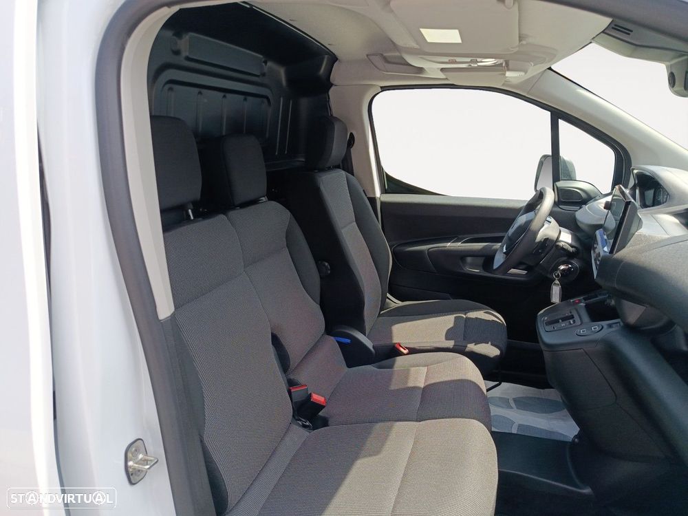 Peugeot e-Partner 50 kWh Longa - 15