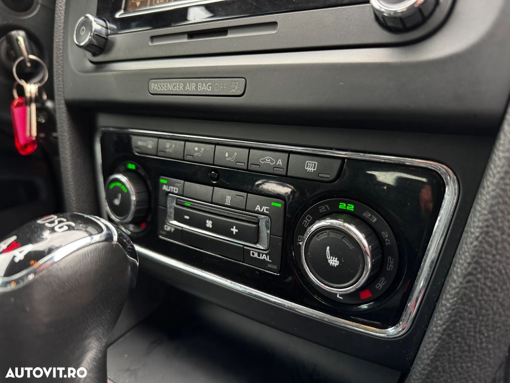 Skoda Superb 2.0 TDI DSG Elegance - 25