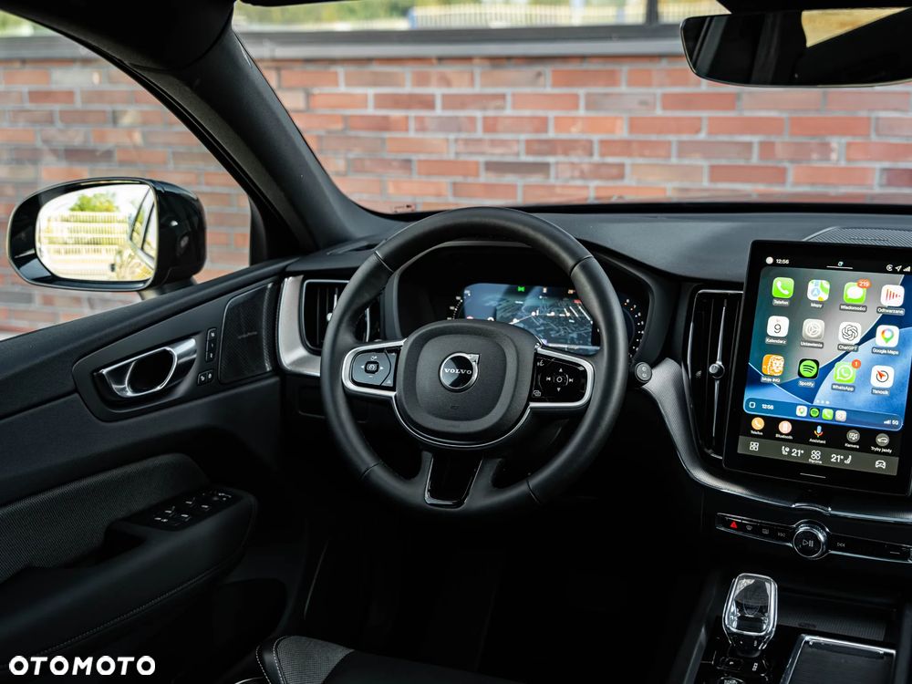 Volvo XC 60 B5 B AWD Plus Dark - 30