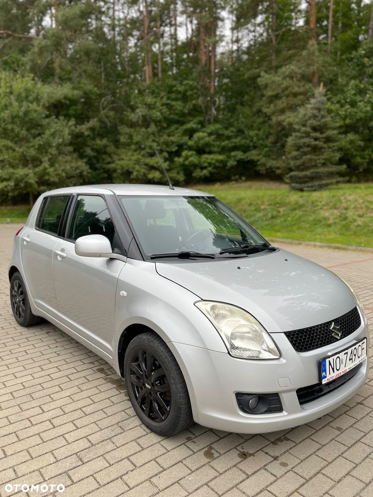 Suzuki Swift - 3