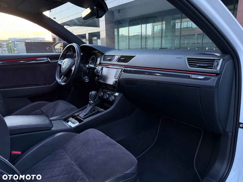 Skoda Superb 1.8 TSI Sportline DSG - 29