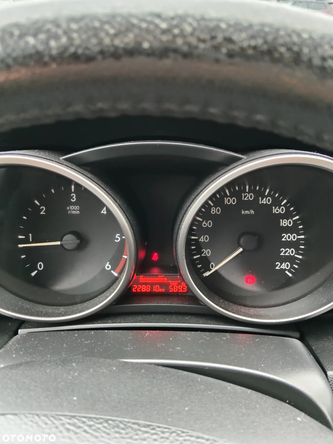Mazda 5 - 11