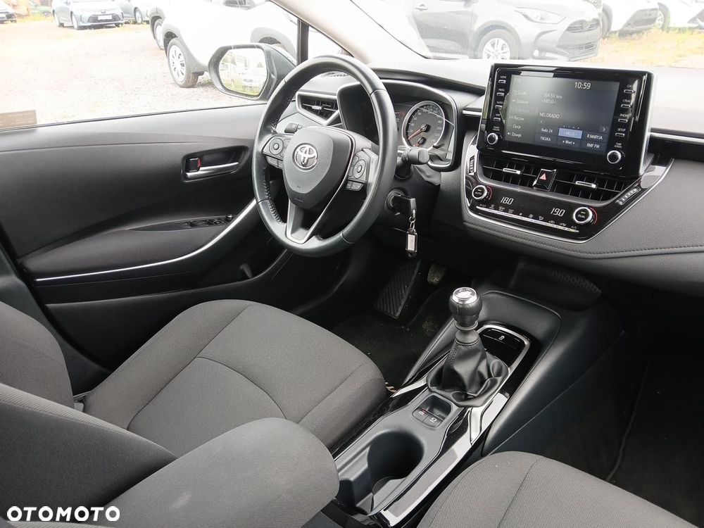 Toyota Corolla - 19
