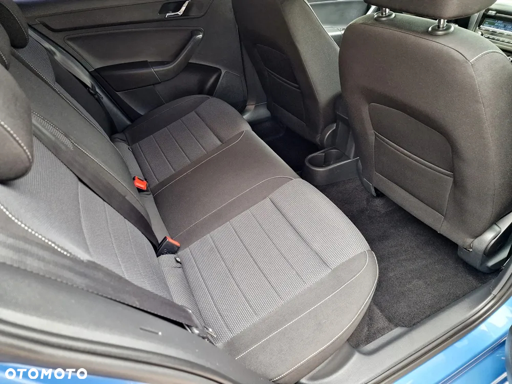 Skoda RAPID 1.6 TDI DPF Edition - 6