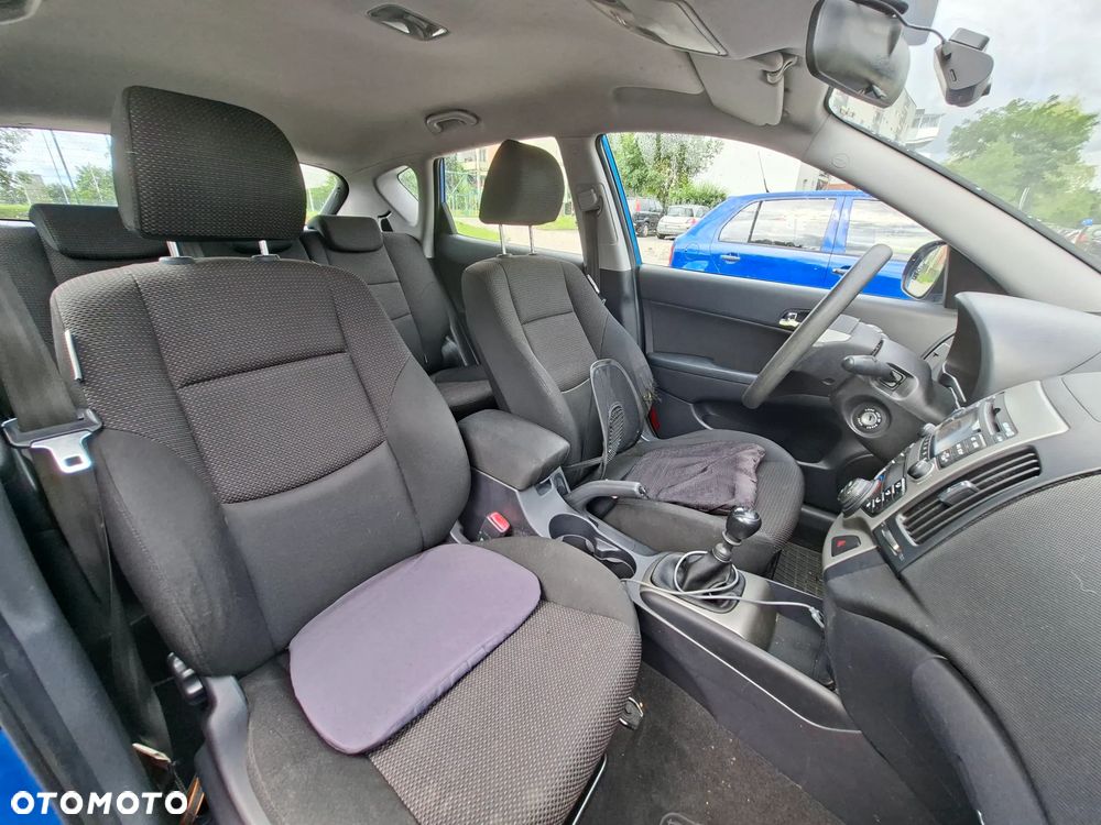 Hyundai i30 1.4 Base - 24