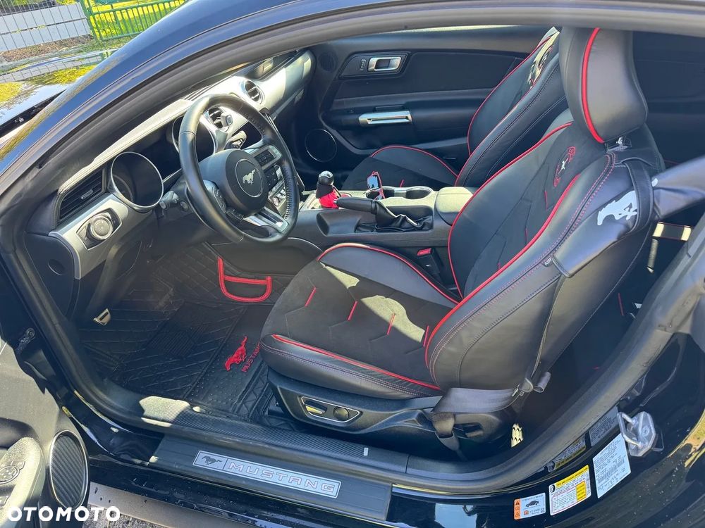 Ford Mustang 5.0 V8 GT - 5