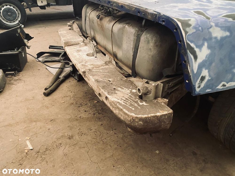 Corvette C4 absorber zderzaka tył 1991-1996 - 3