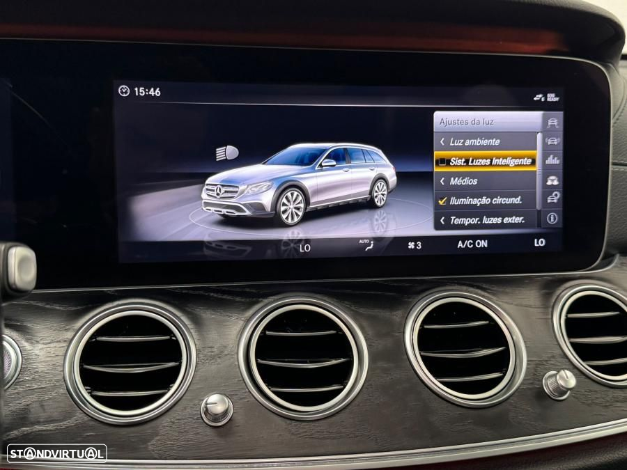 Mercedes-Benz E 220 d 4-Matic All Terrain Avantgarde - 32